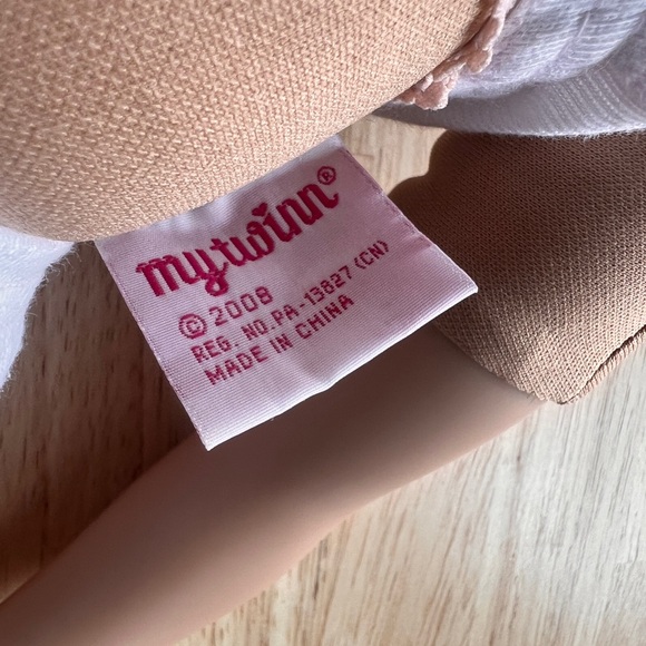 My Twinn ‘Wendi’ Blonde Blue Eyes Long Hair 23" Poseable Girl Doll 2008 - Picture 7 of 13